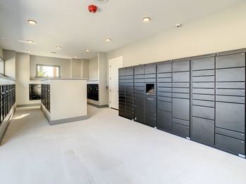 24-Hour package locker station and package delivery